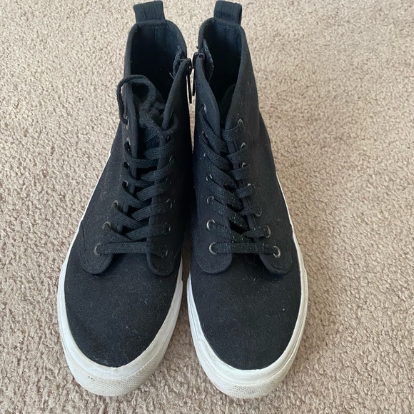 Black Canvas High-Top Sneaker (WW - Picture 3 of 7